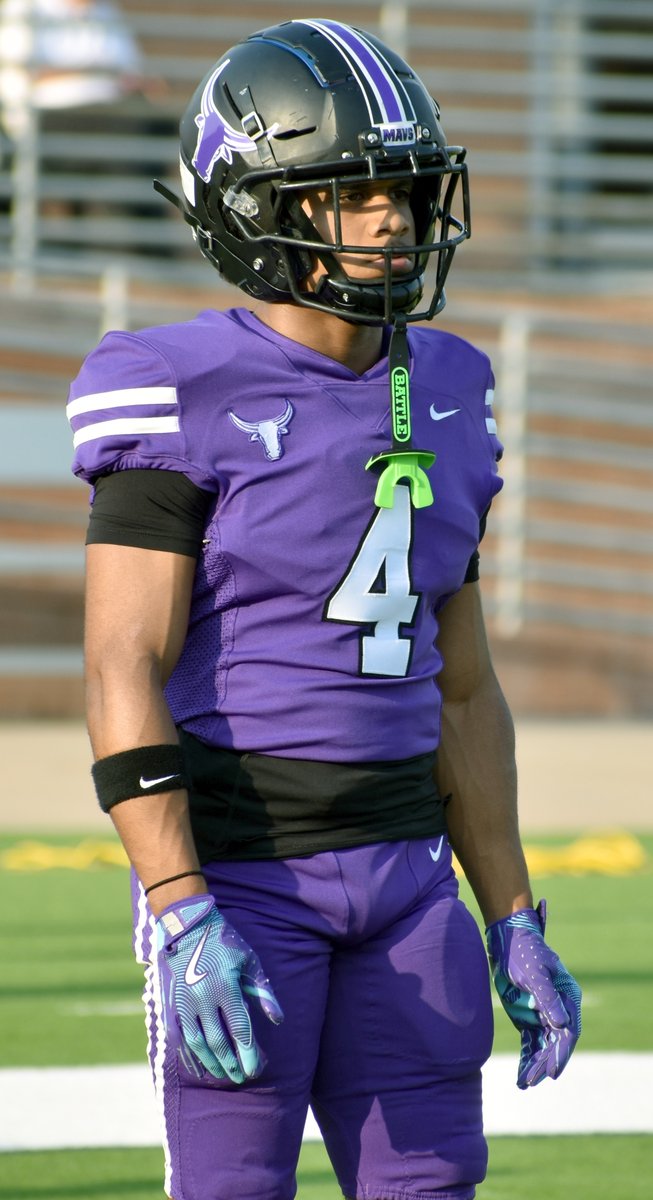 therealtxhsfb's tweet photo. 4 days until the first scheduled game of the 2026 UIL #txhsfb season.
@FootballTomball
@handal_dave
@PaetowFootball
@coachdhicks
@MRHS_MavsFTB
@Coach_nbc
@BFND_Football
@millerjeff15 https://t.co/CwzM17MeQl