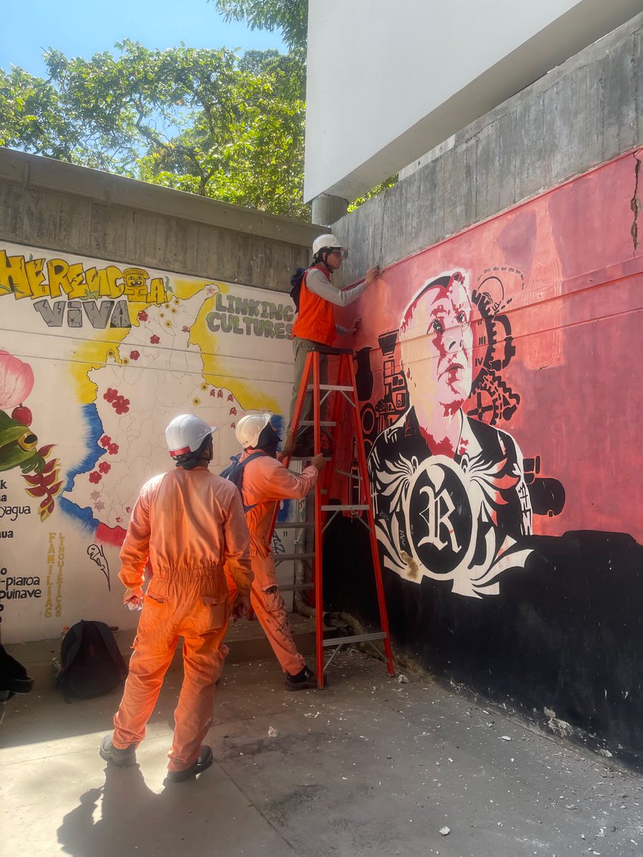fminas's tweet photo. Tenemos reportes desde Pereira: cooperación humanitaria e ingenieril con el sello de la UNAL.🧡

“Estamos en la Universidad Tecnológica de Pereira, revisando las ocho edificaciones más afectadas, que afortunadamente presentan daños reparables. Algunas zonas se aislarán para hacer las reparaciones, pero exceptuando puntos concretos en los que se deden retirar elementos sueltos, las edificaciones estuvieron firmes ante el fuerte temblor”, declaró John Jairo Blandón, quien lidera la comitiva de la Facultad de Minas y la UNAL en esta misión de cooperación y apoyo a la comunidad tras los temblores del 10 de agosto.

Ingeniería al servicio de la gente, con conocimiento, solidaridad y compromiso.