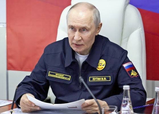 hikaruganji's tweet photo. プーチン大統領はDSに立ち向かっている大統領です。 https://t.co/C1SzH8294A