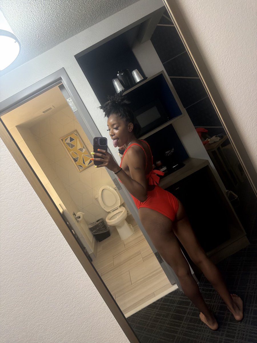 hellokittyk50's tweet photo. What’s done 👍🏽 in the dark comes to the light 💡 God said be still let me use you , put you to the test then you finish the rest🏅🧡🛐. https://t.co/b2D6cPkk3T