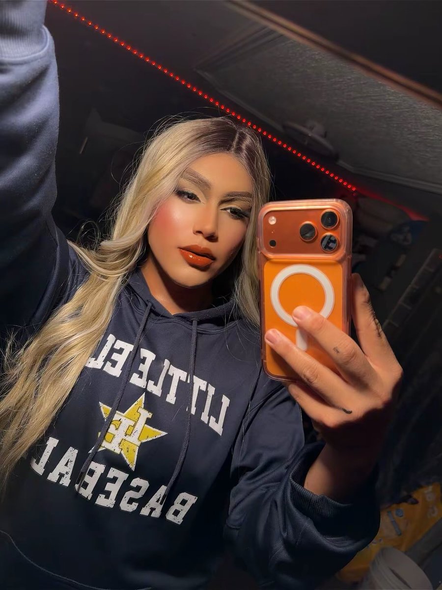 JOSSBERNALL's tweet photo. Si la doy no?😜 
#femboy https://t.co/KYgUTI0CnA