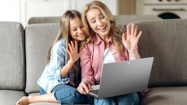 PLaSegunda's tweet photo. El regalo perfecto para mamá: tecnología para acompañarla todos los días
https://t.co/9k9nwcmpOO https://t.co/VjWFxcm2oX