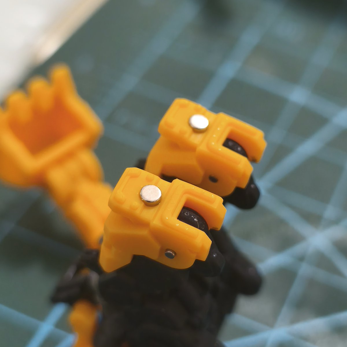 clash2929's tweet photo. 小型パワードアーマー（パワードスーツ）
需要があるようでした一緒に輸入します。
如何でしょうか？？？
#ダイアクロン https://t.co/Y0orEDmiKo