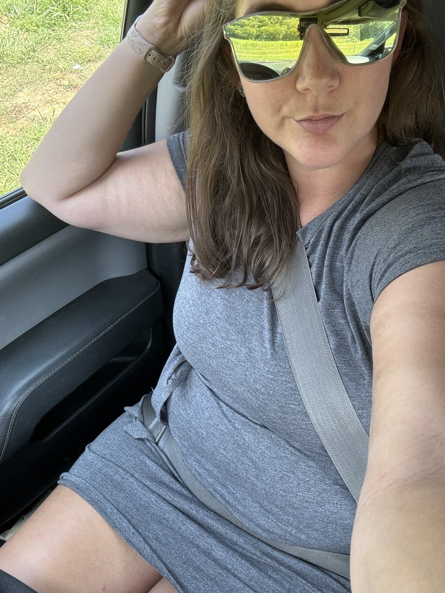 Millerbqc's tweet photo. Stuck in traffic running errands 😬 https://t.co/m6e5dW4h1u