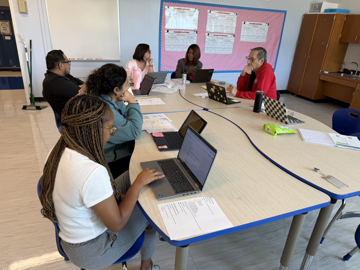WMAndersonES's tweet photo. Our PLCs were on track as our Racers unpacked their standards, reviewed their PLDs, and planned for Productive Struggle. #BackwardsPlanning #Collaboration https://t.co/w5vfe902WW