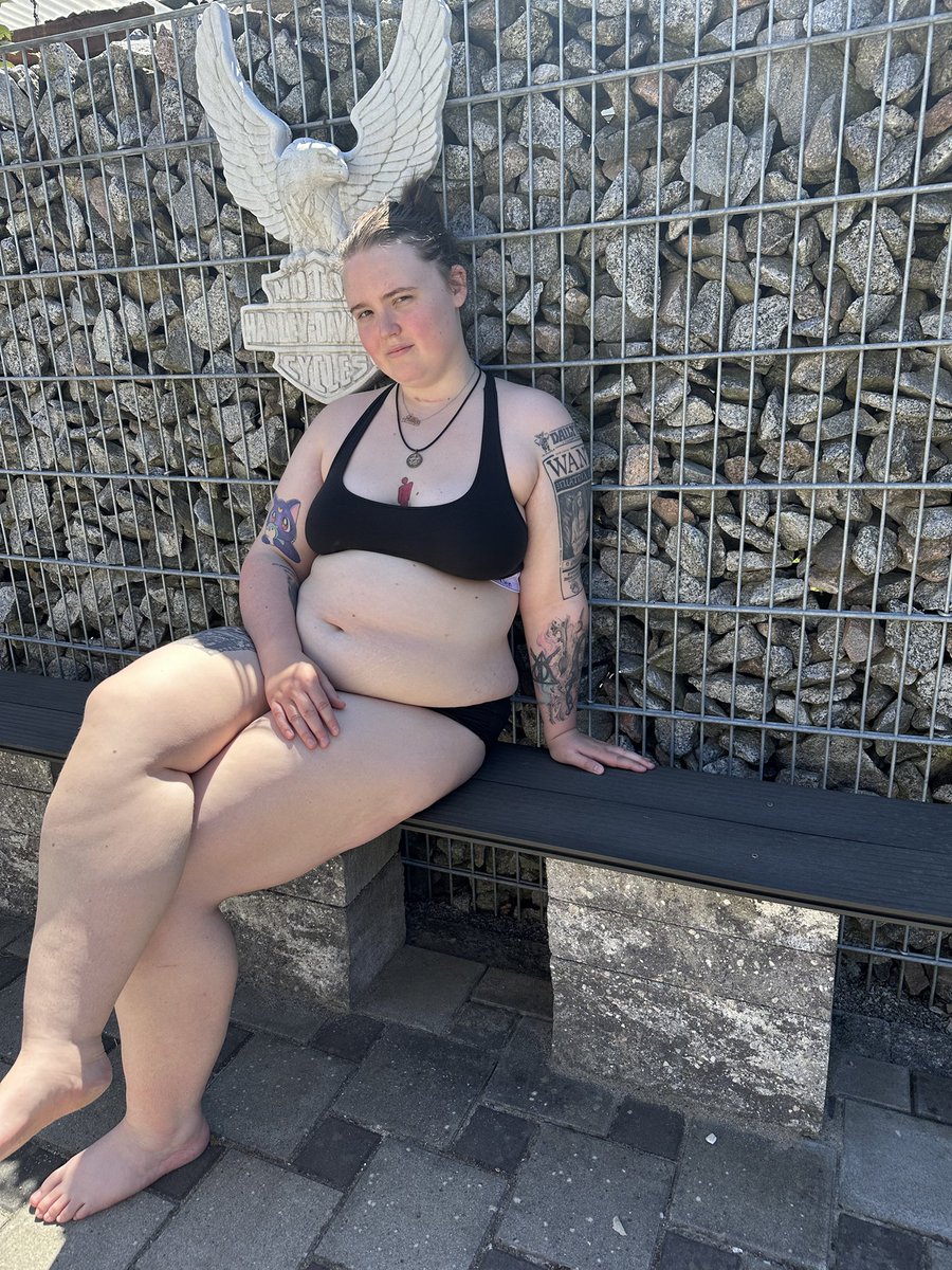 rubyyparker's tweet photo. Do curves catch your eye? https://t.co/Wn0njwMclB