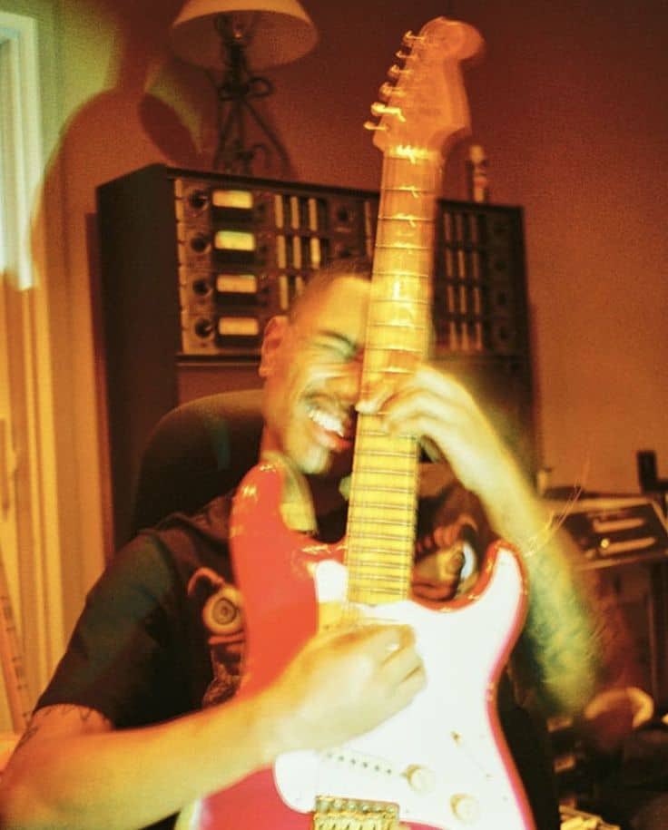 TheETPress's tweet photo. Steve lacy monthly listeners update:

#195 (+7) — 30,825,582 (+418,969) https://t.co/wgjoTyaOgI