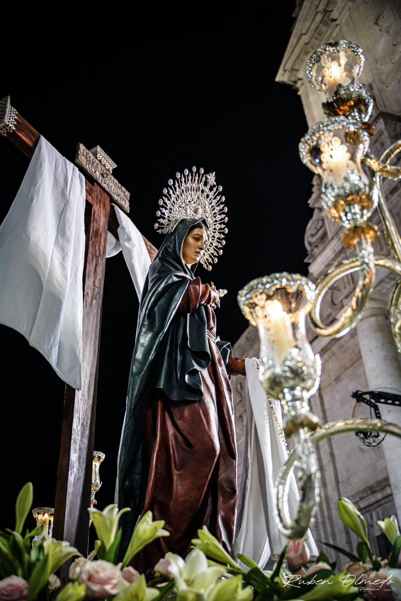 VaSemanaSanta's tweet photo. Valladolid y su Semana Santa.

@DespojadoVA 

#Valladolid 
#SemanaSanta
#ValladolidSemanaSanta
#CofradiasValladolid

Fotografías
@RubenOlmedo
@VirCuevas79
@fotos_sergio https://t.co/Q0JFzDdJgd