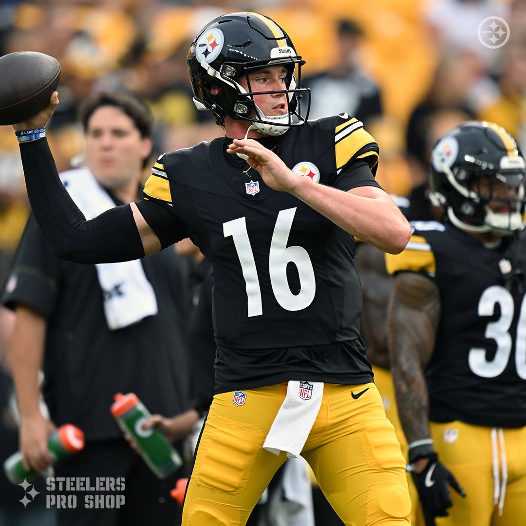 SteelersShop's tweet photo. The guys are ready to sling it 💪🏻

Shop Their Jerseys ➡️ https://t.co/O80r5OssLP https://t.co/X9BnjQ6rHh