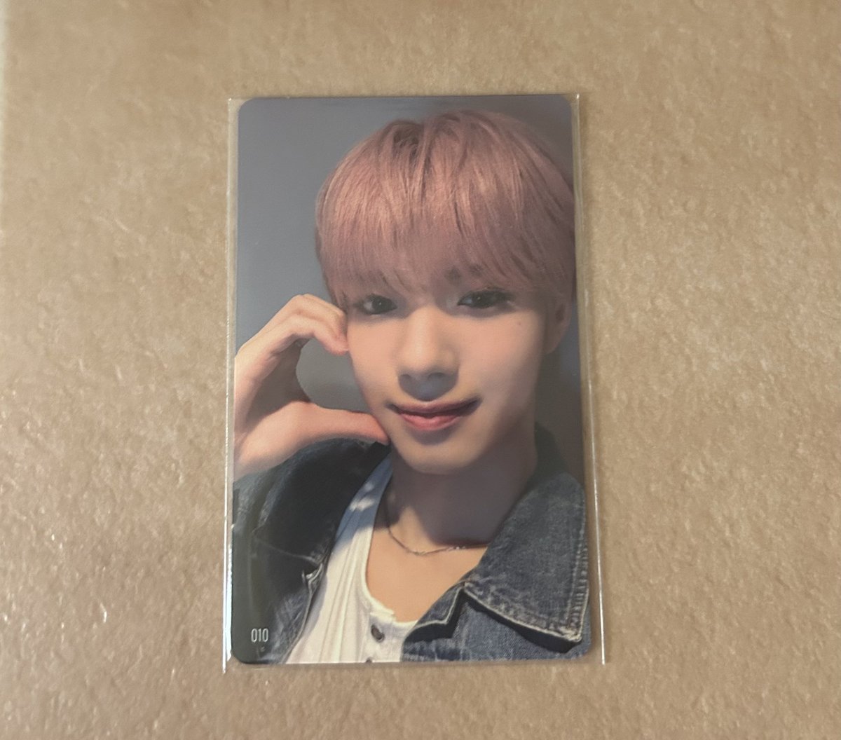 AA7torihiki's tweet photo. KO1KEYZ 1ST FAN MEETING 7000円トレカ グッズ交換

【譲】矢田010

【求】シンヘン011＞010

郵送 又は ファンミ8.22手���し

お気軽にお声掛けください🍀

 #KO1KEYZ 
 #KO1KEYZ交換 https://t.co/U8Xxs9BGlf