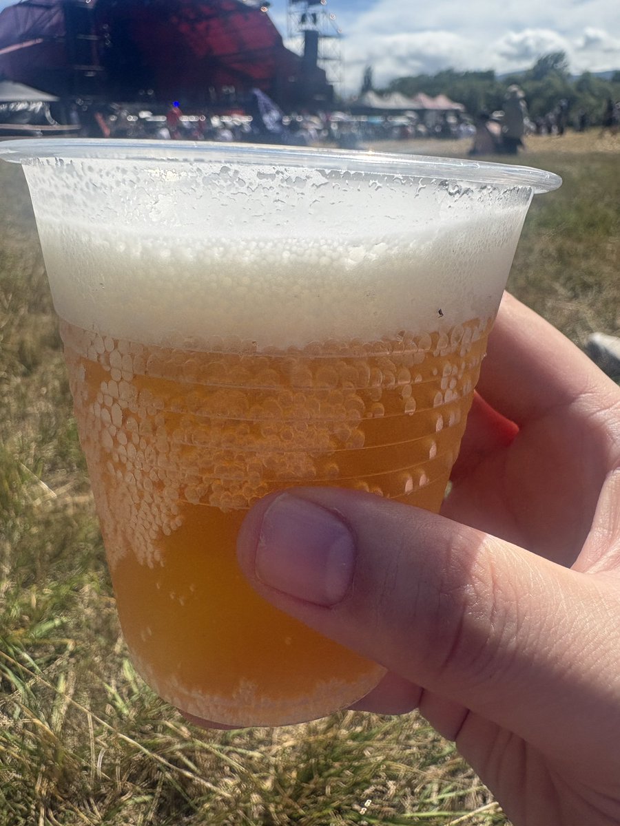 omochi_524's tweet photo. ビールは水分じゃないってわかってるんだけどな…w(すでに3杯目) https://t.co/Ba0bQT65Yx
