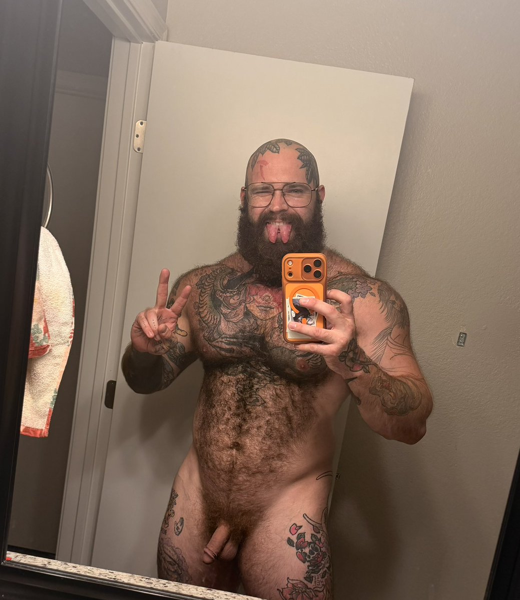 JasonLeescottx's tweet photo. 251lbs today ❤️ https://t.co/Bs8jHCDcmA