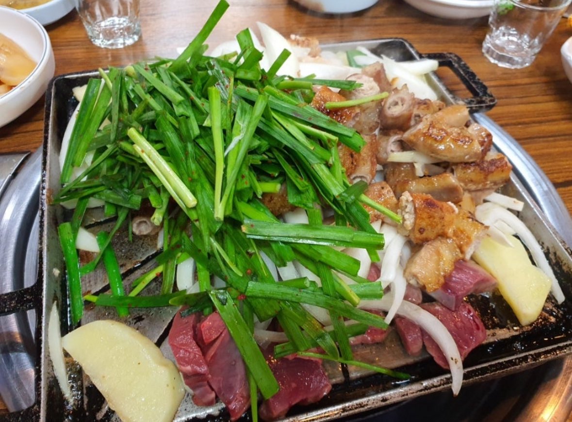 jj_ryo_jj's tweet photo. >RP
https://t.co/6FufN6gaLV より

📍최가네황소곱창
(チェガネファンソコプチャン)
서울 종로구 돈화문로4길 27 최가네황소곱창
https://t.co/CqHcTG4QhD

#ジェジュン
#김재중
#KIMJAEJOONG https://t.co/Lk6Jg0CaXs