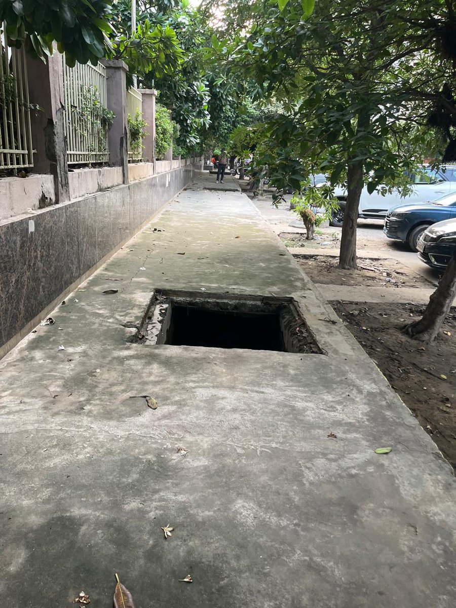 Bharat_Putra's tweet photo. There are four uncovered manholes on the pedestrian pathway inside/around our residential area (Sec-77, Noida). This is a serious safety hazard and could lead to a major accident, especially involving senior citizens and children.@noida_authority @CEONoida @CMOfficeUP https://t.co/OIEK89hXzG