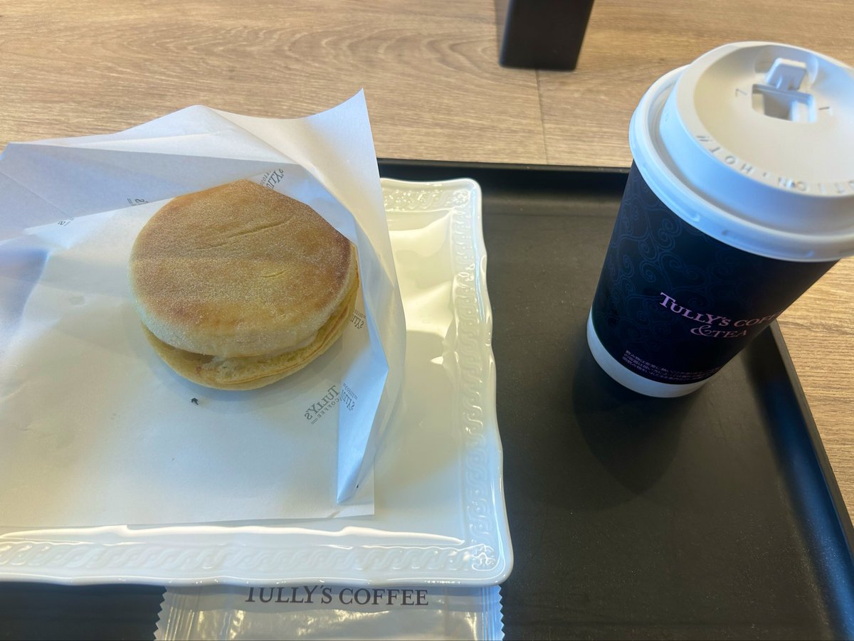USA_Okayama's tweet photo. 朝活してきました☀️

マフィン美味しかった🤤 https://t.co/5LF1R0ETbQ