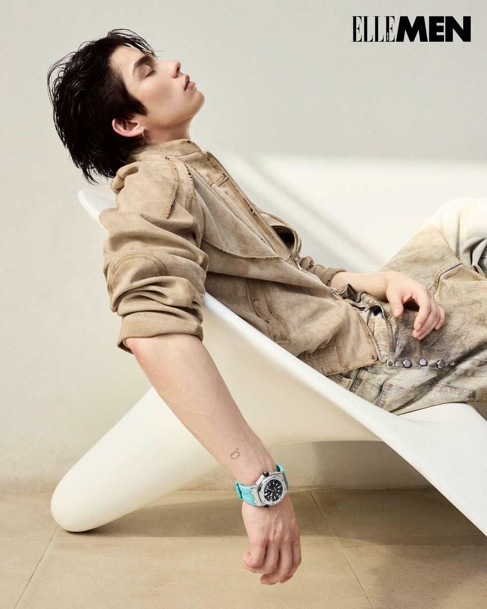 ImageofBRIGHT's tweet photo. 3 ลุคสุดเท่ของ ไบร์ท-วชิรวิชญ์ ชีวอารี กับ 3เรือนเด่นจาก Audemars Piguet ถ่ายทอดเสน่ห์ของ Royal Oak Offshore ผ่านสไตล์ที่แตกต่าง

[ig: ellementhailand]
🔗 https://t.co/Dq0iIGONEt

#ElleMenxBRIGHT
#AudemarsPiguetxBRIGHT 
#bbrightvc @bbrightvc https://t.co/zC7hBfJiXA