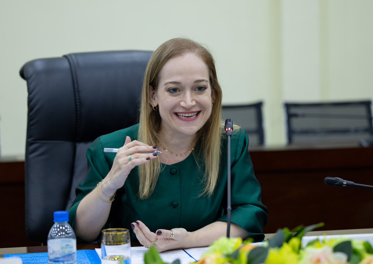 IOMCambodia's tweet photo. Strengthening migration governance and pathways for 🇰🇭 migrant workers. IOM and Cambodia’s Ministry of Labour discussed the draft labour migration policy, skills recognition, reintegration, jobs and SME support, alongside efforts to prevent forced labour in scam operations. https://t.co/LYOeC9mikC