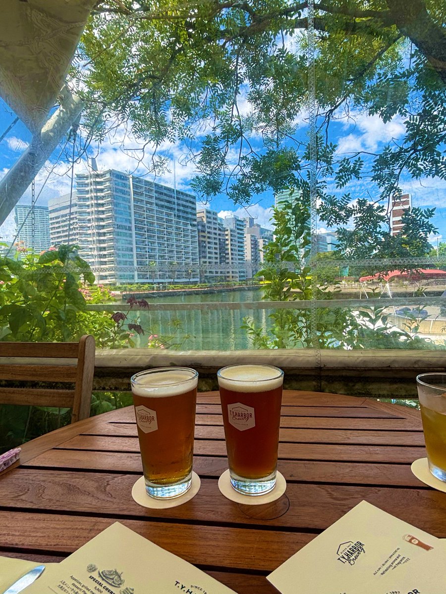 pumpinghead's tweet photo. 都内の某エリアでおしゃれなランチ👍 https://t.co/qXJLntQRhv