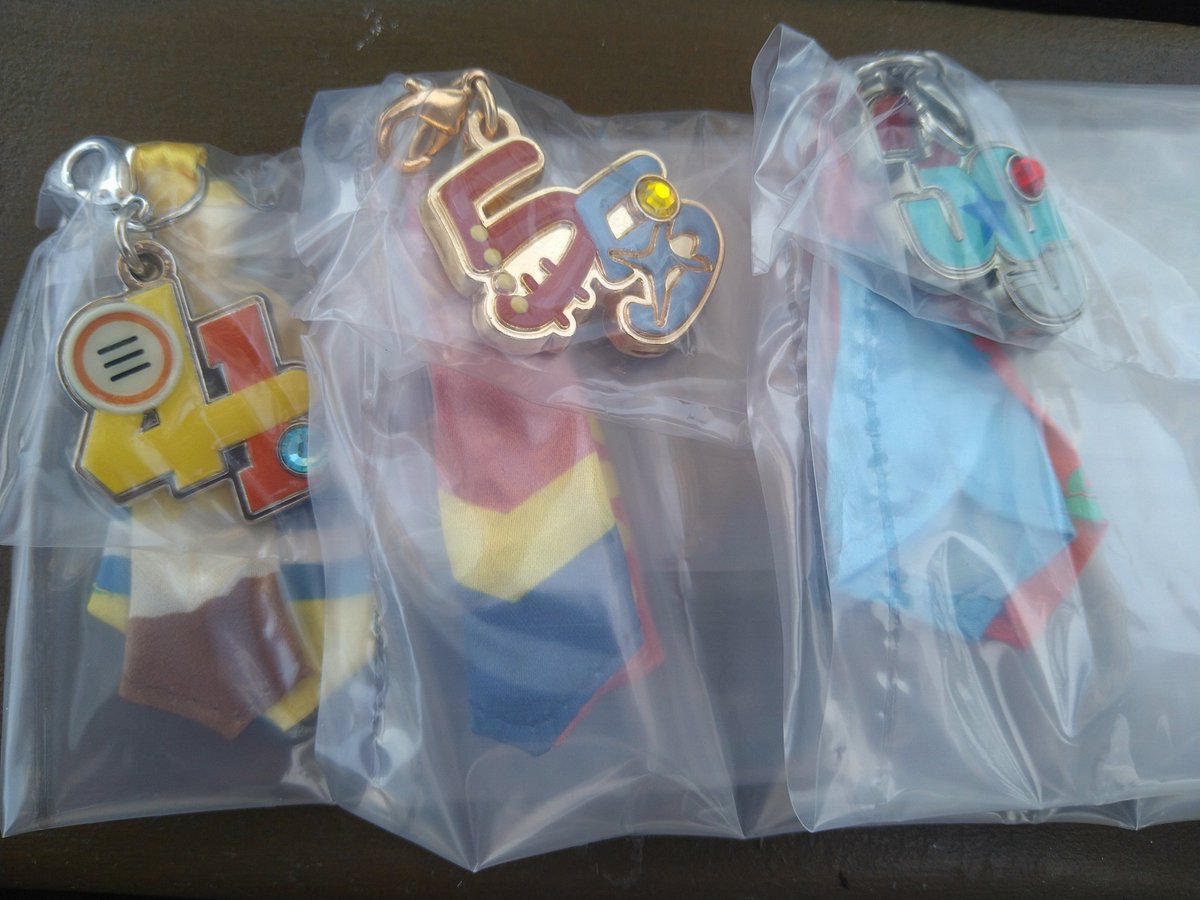 dollar_0111's tweet photo. USJ　ユニバ　ワンピース　コレクタブル　チャーム

【譲】チョッパー　ロビン　ブルック　ジンベエ　ウソップ　ルフィ　フランキー

【求 】ゾロ　or　定価(1,100円)
※ルフィはゾロと交換希望

8/14(金)15時頃まで
USJ内もしくはUSWで手渡し希望

よろしくお願いします。 https://t.co/jagcl6c2ZR