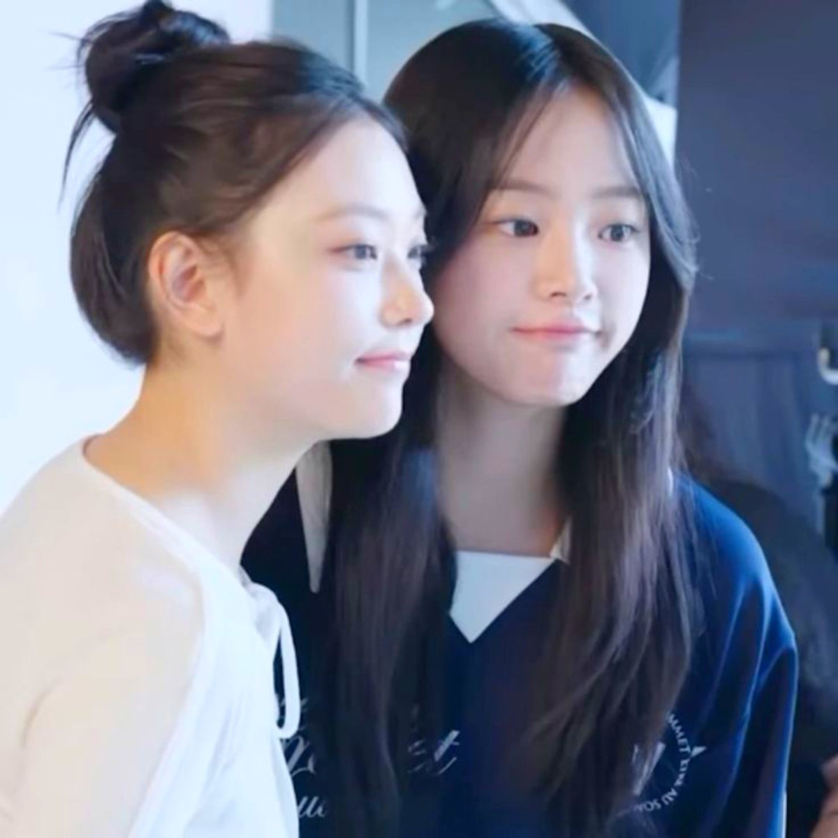katebbow's tweet photo. bottoms au

minji and haerin, both losers, start a fight club to impress cool cheerleaders hanni and danielle https://t.co/ANudyNLQ7K