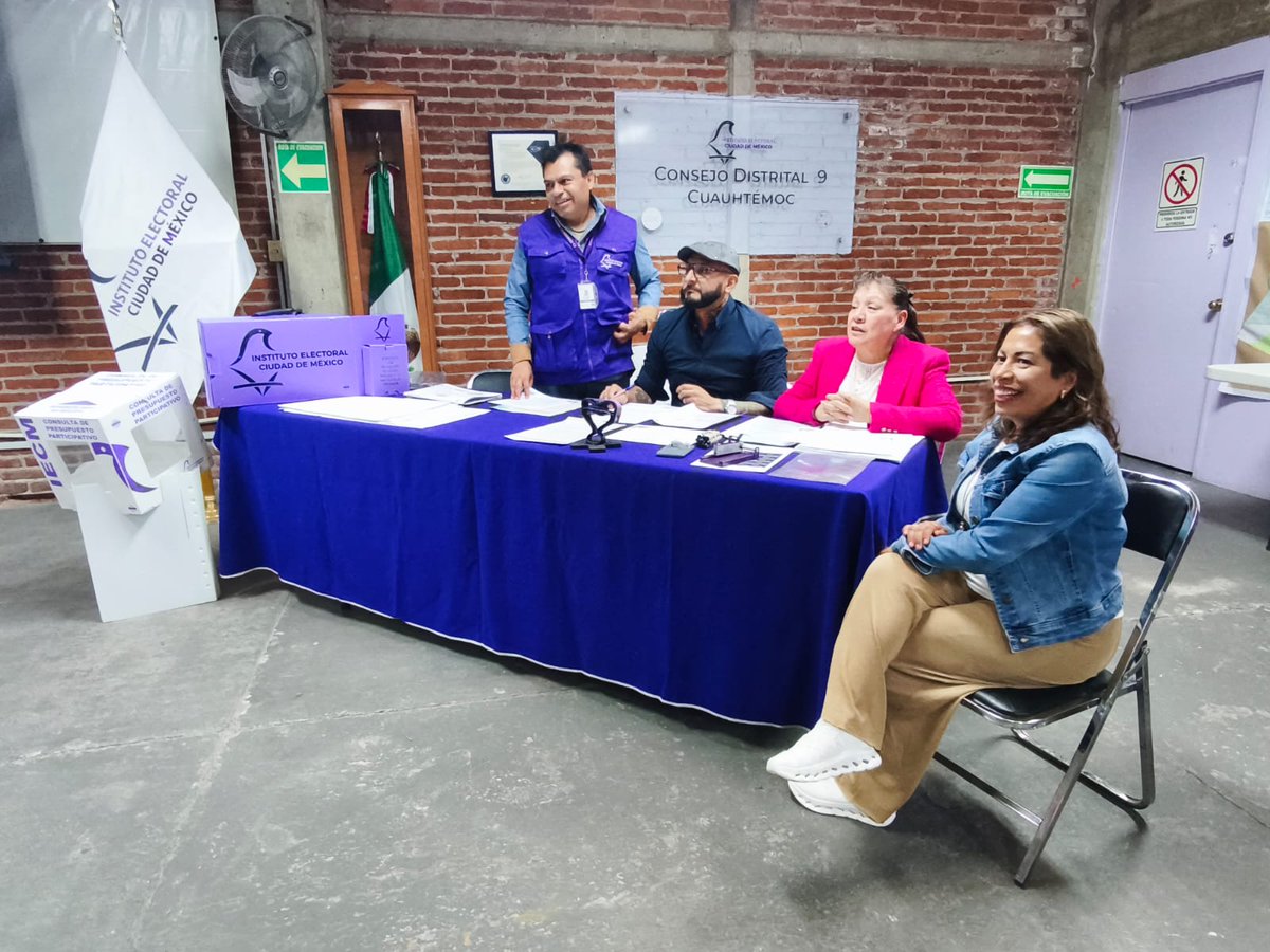 IECMDD09's tweet photo. En el @IECMDD09, tuvimos una capacitación dirigida al personal del SPEN del @iecm, quienes se desempeñarán como personas Responsables de Mesas Receptoras de Opinión (MRO), en la Jornada Consultiva Extraordinaria de Presupuesto Participativo 2026 y 2027, del próximo domingo 16. 🙌 https://t.co/hlKt5qU8o9