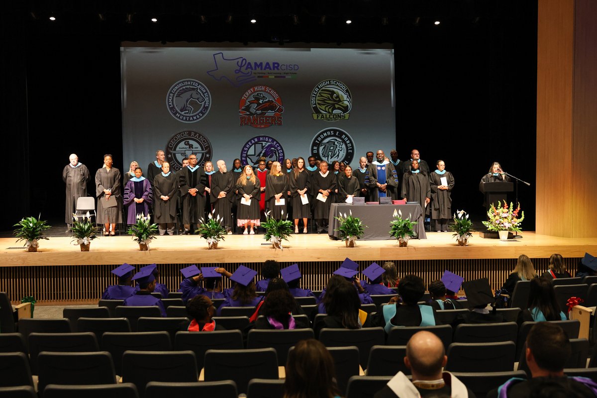 LamarCISD's tweet photo. ��� Officially graduates!
Last night, 46 #LamarCISD summer graduates crossed the stage at Tomas High School! We’re so proud of the hard work that brought them to this moment and wish them all the best in what comes next. 🚀
#WeAreLamarCISD #AllInChangingTheGame https://t.co/J3gEjIofuk