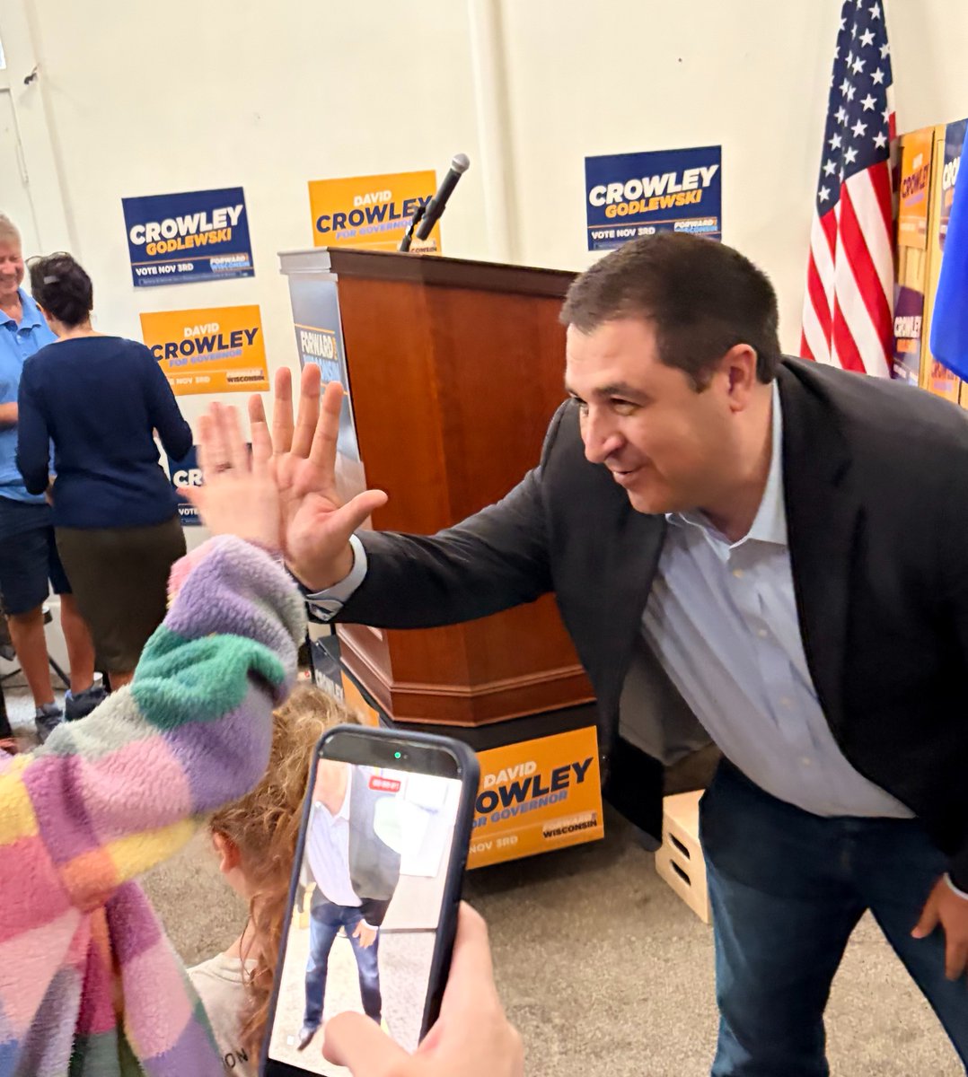 JoshKaulWI's tweet photo. The #Forward4WI tour made stops in Oshkosh, Appleton, Green Bay, and Sheboygan today. Thanks to all the folks who came out to join us! https://t.co/ER5yOd1Ngd