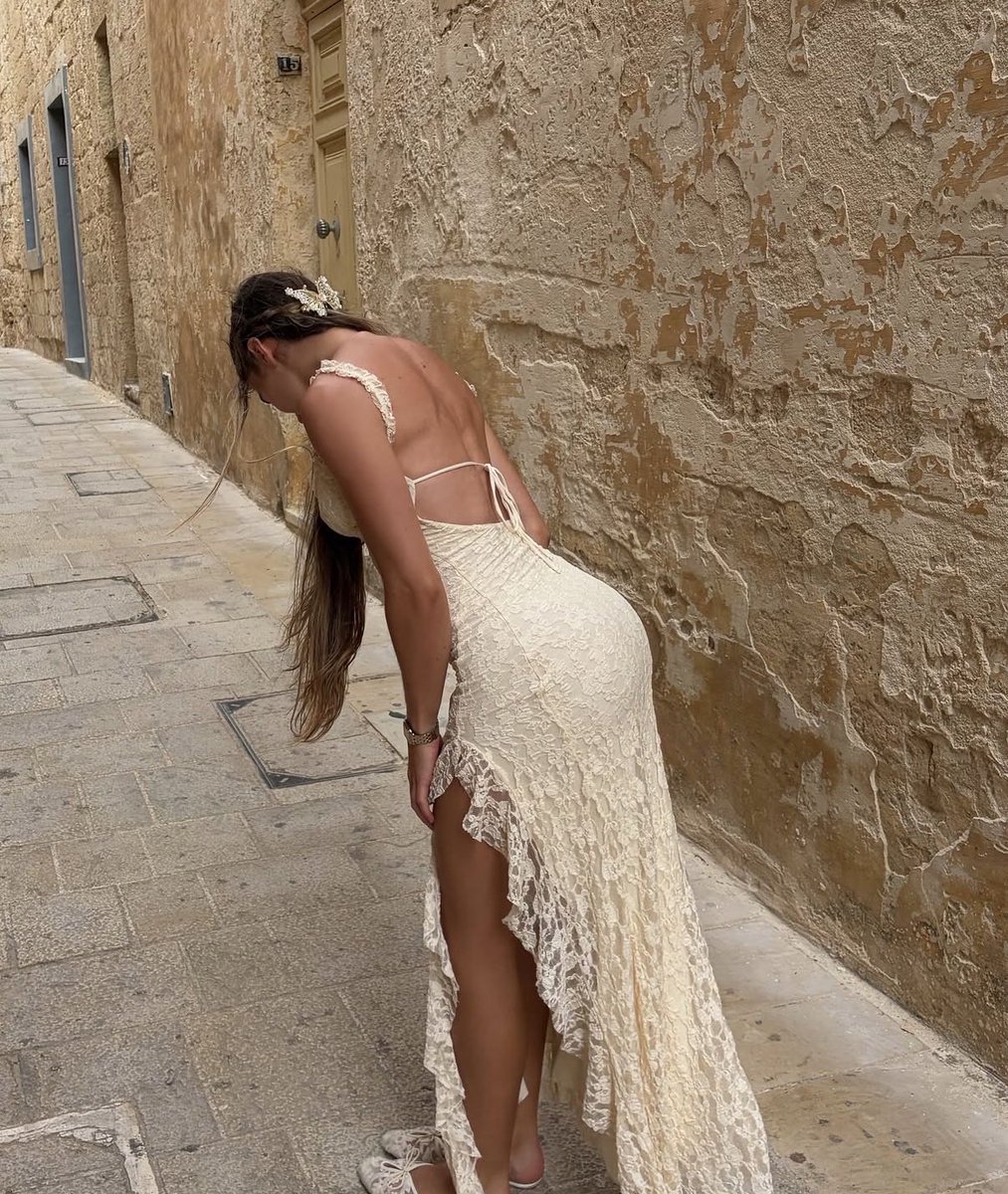 islamaeeee's tweet photo. Still no Prince Charming 🥺 https://t.co/hHRBYSNuxs