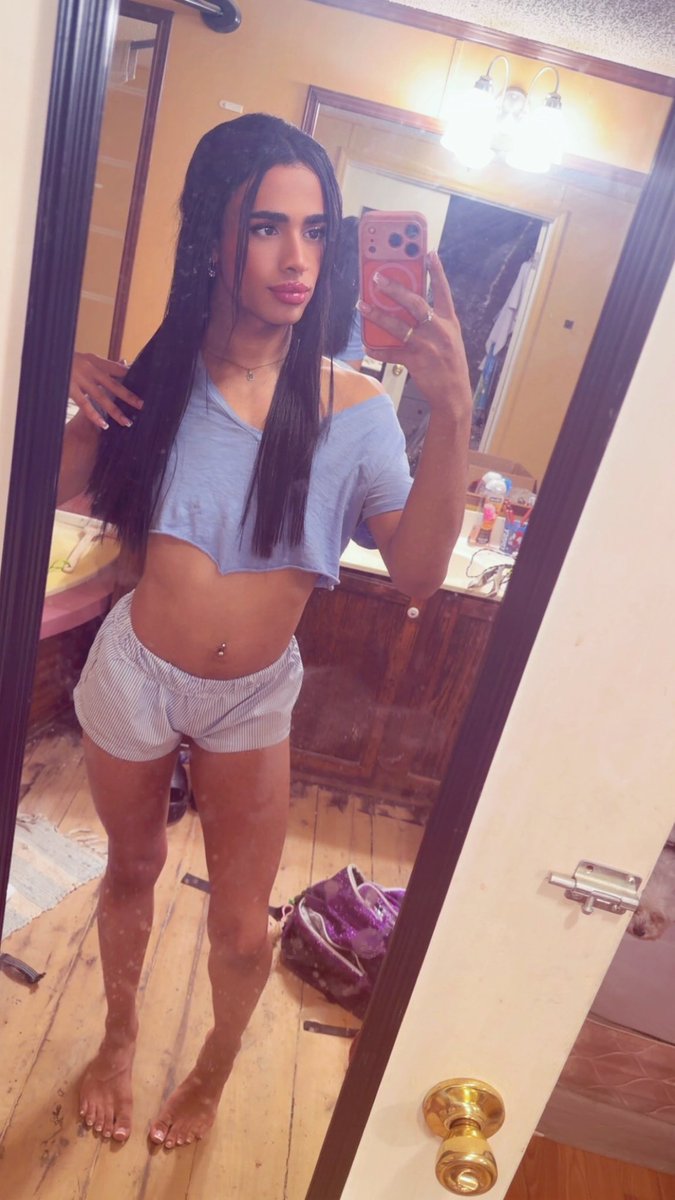 xokainan's tweet photo. click the link in the bio, let’s chattt 🙈 #femboy #chudai #wataa https://t.co/eDekYPqT1D