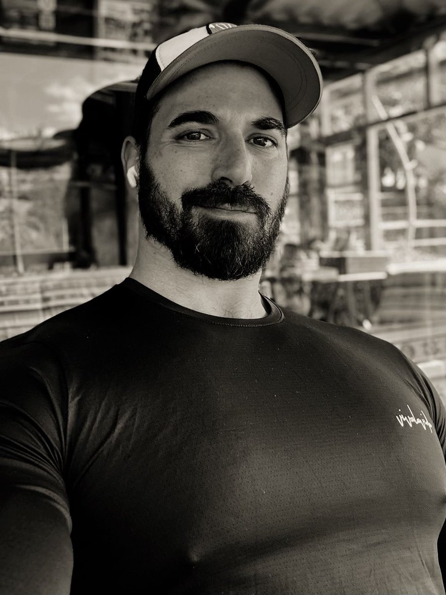 dilfnextdoorz's tweet photo. ⠀
⠀⠀⠀⠀⠀toni fonseca. forty-two years.
⠀⠀⠀homossexual — 100% top. nsfw rp.
⠀⠀ ⠀⠀few limits. only pt-br. dm open.
⠀ https://t.co/OMT8yIdLSN