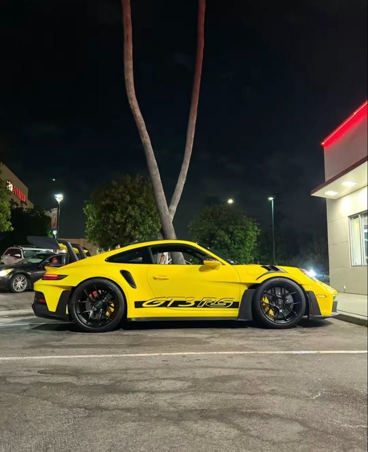 supportcar2gs's tweet photo. 💛🏎️ Porsche 911 GT3 RS 🏁🔥 https://t.co/rk93nDgkvW