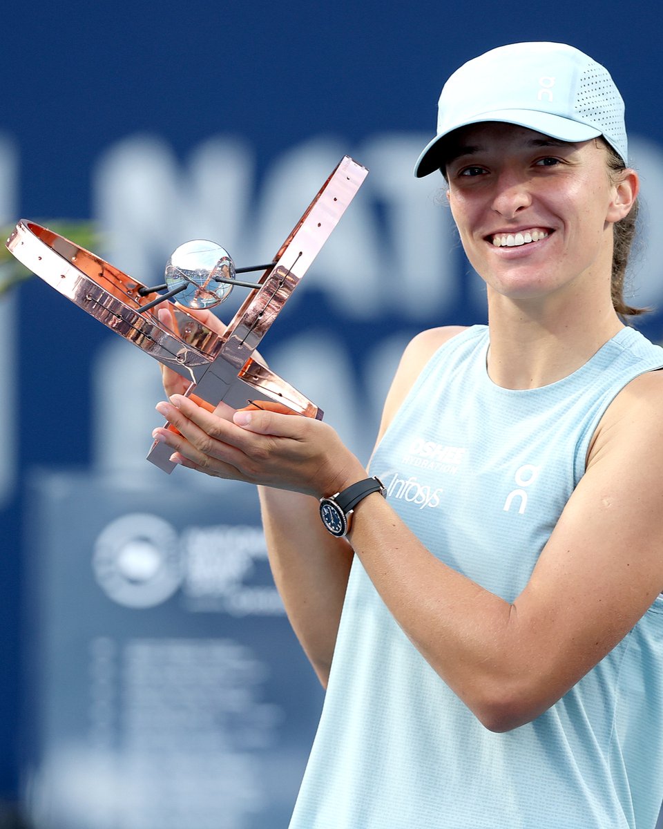 AustralianOpen's tweet photo. This is Iga and she wants to show you her new accessory 🌟

🏆 @iga_swiatek • Toronto https://t.co/fyroWJv40x
