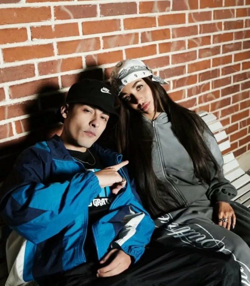BecerraData's tweet photo. Maria Becerra y Trueno para el videoclip de “90s”. https://t.co/udwG8paboK