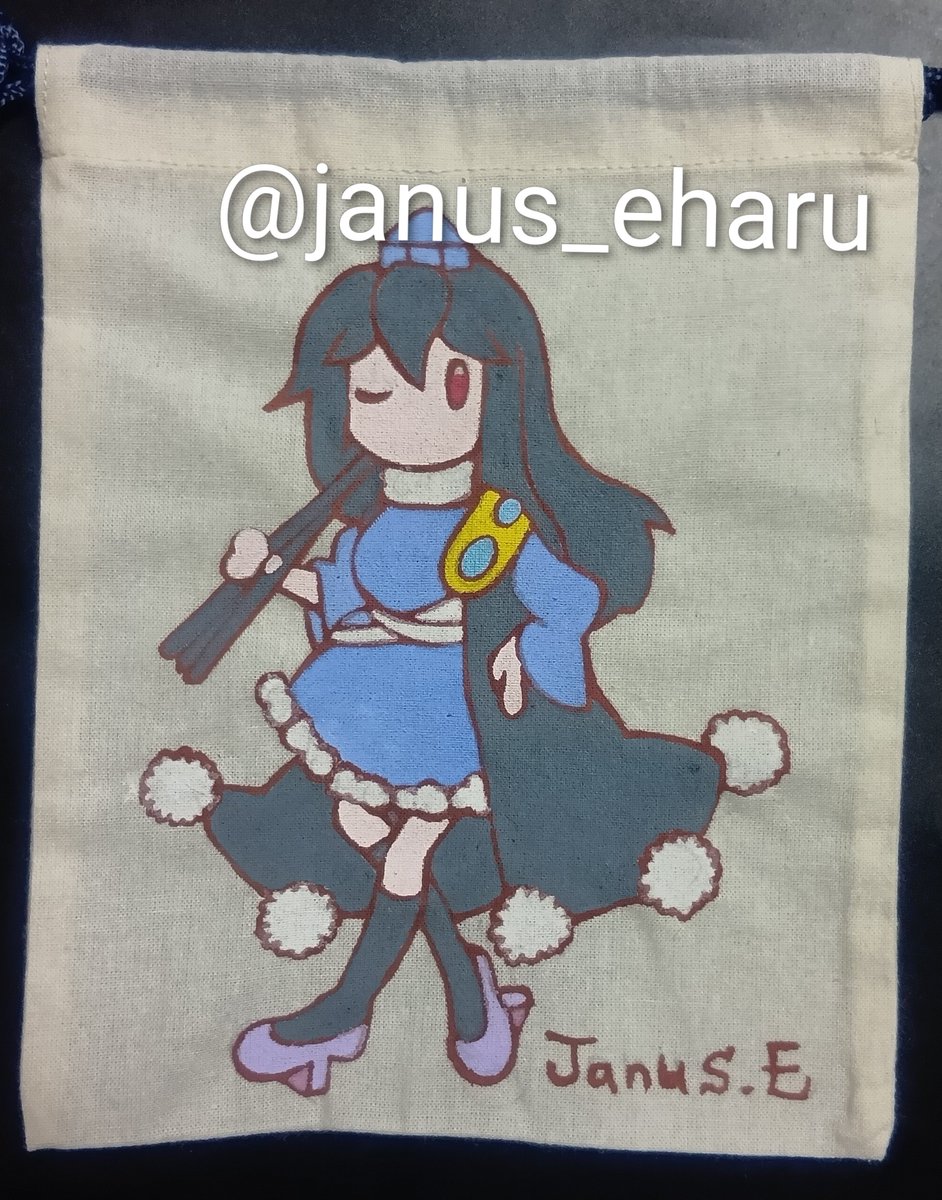 janus_eharu's tweet photo. #C108　#東方Project

【手描きの巾着(原画)】

🍉日程：2026年8月16日(月)
🍉配置番号：く03b
🍉サークル：片翼の虹
･･━━･･━━･･━━･･━━･･ 
コミックマーケット108にて初頒布予定です！ https://t.co/qIBanlfxPZ