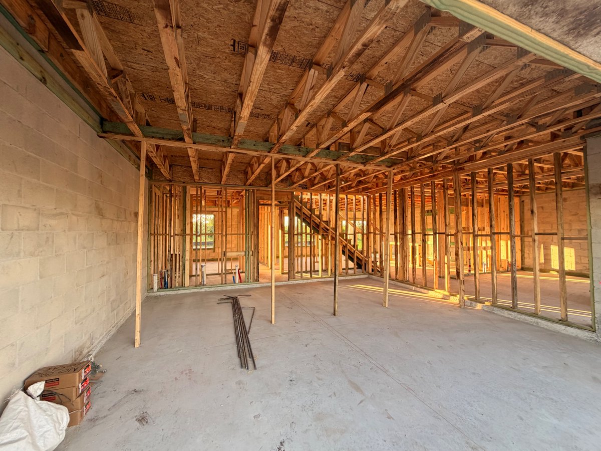 MikeFyvieSells's tweet photo. Construction Update #3 — First-floor framing is underway!
The first-floor block walls are complete, the lintel has been poured, and framing has begun. 🏡
Next up: second-floor block walls, inspection &amp; lintel pour.
Follow our Star Farms build 👇
https://t.co/x4LuPZhO2F https://t.co/deDyVxjzYp