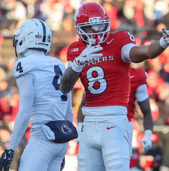 jackson_s68's tweet photo. After a great conversation with @GregSchiano I'm blessed to receive an offer from @RFootball !!! #agtg🙏🏽 

@CoachNoonanRU @Ethos_SG @ChadSimmons_ @TomLoy247 @turf_surfer @CoachJonHaskins @JaredClark2 @CoachDaveMarino @Mooney_FB @Mooney_FBRec https://t.co/v1T6QO3icc