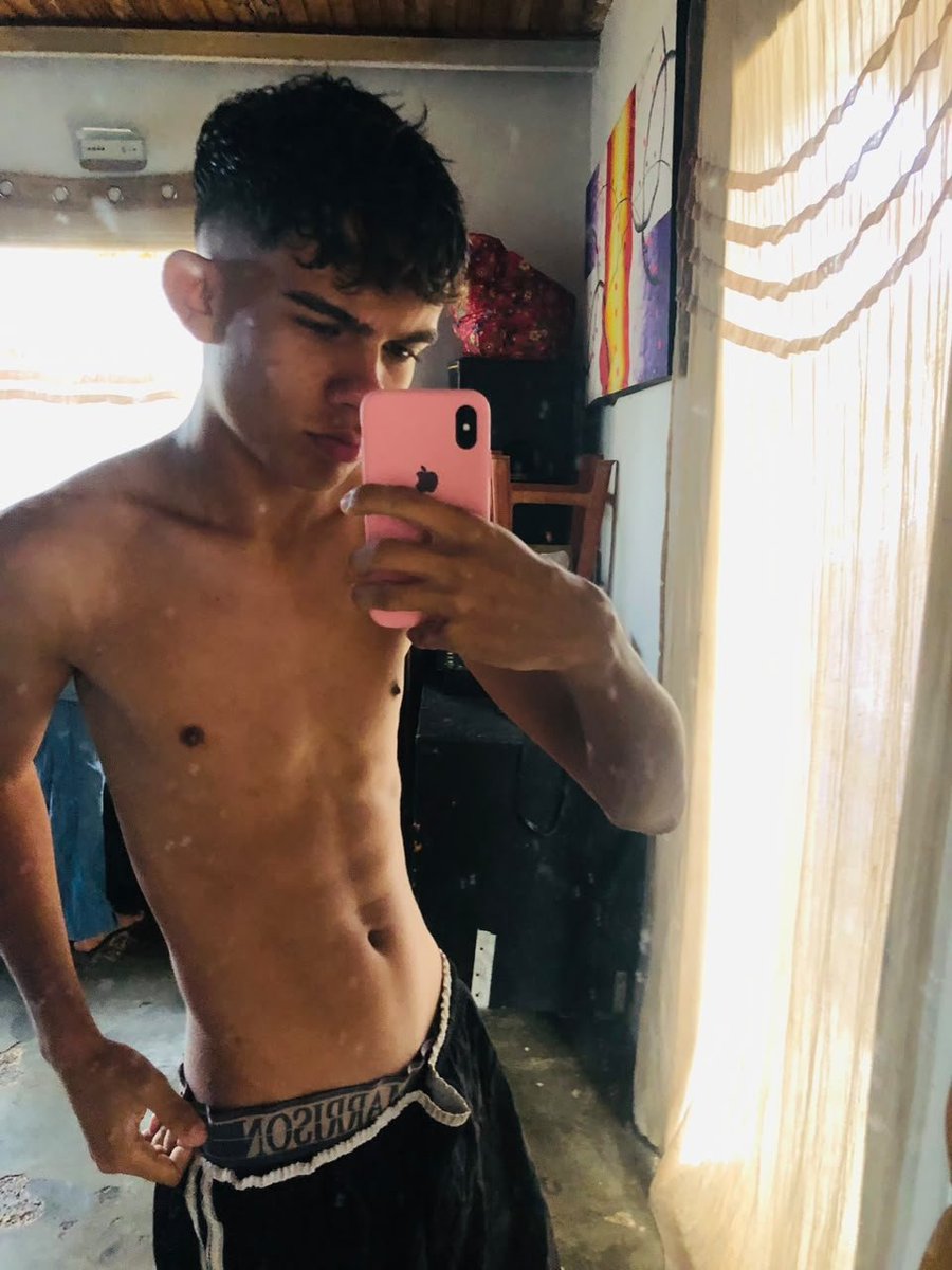 Gabo_thrys's tweet photo. #jovencito #gay #sexy llegué al dm https://t.co/1SFeG0QIFl