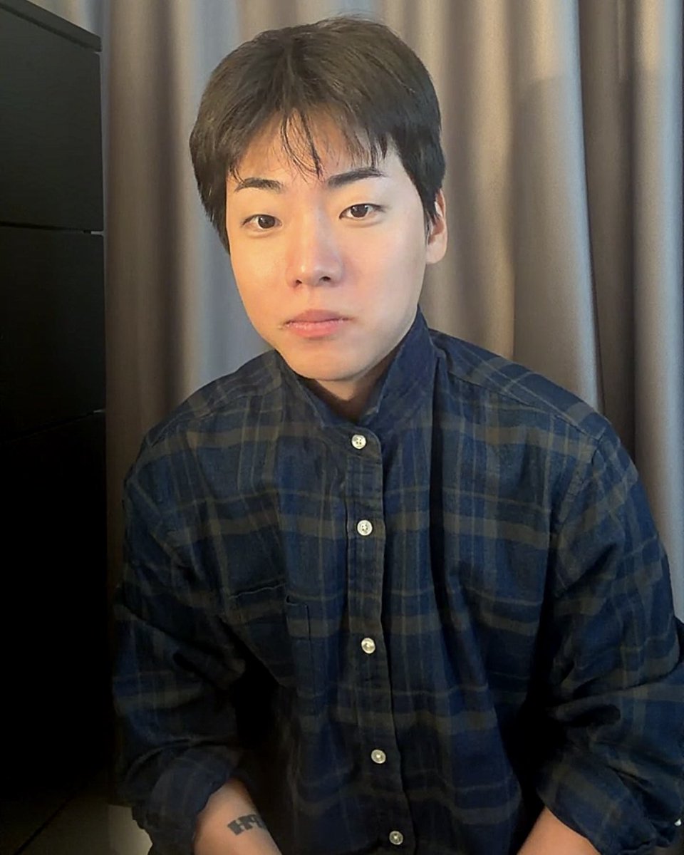 layincoffin_'s tweet photo. 여자들 가리라고 난리나니까 이난리 그만웃겨 https://t.co/pSRnM28L0I