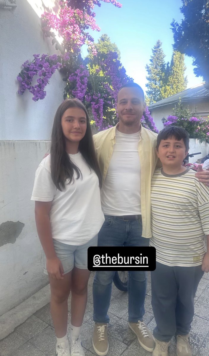 live__for_music's tweet photo. Another pic from the Turkcell commercial set
#KeremBürsin https://t.co/OSxBUHO4u8