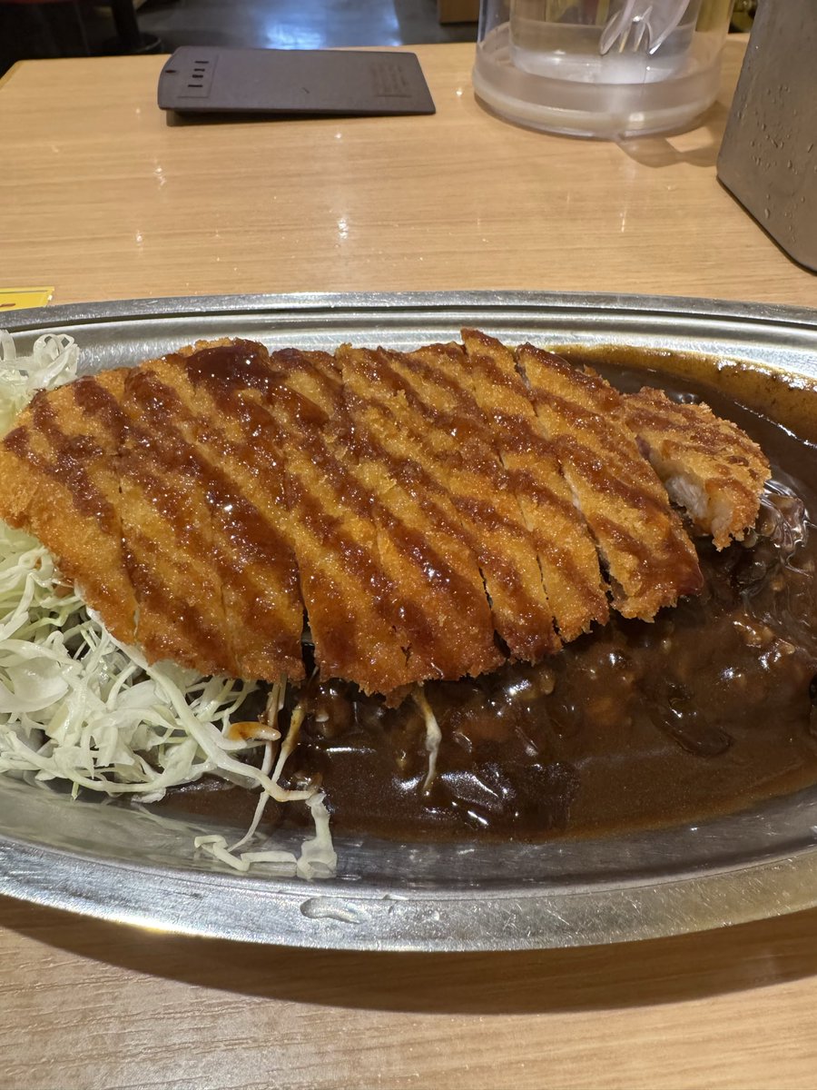 M2K_JPN's tweet photo. これ食べたら急いで帰ります😊

#ゴーゴーカレー https://t.co/CiN1mcvPf4