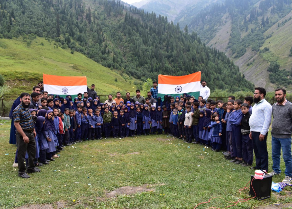 BROindia's tweet photo. #BROIndia #ProjectBeacon #HarGharTiranga2026 #IndependenceDay2026 #NationFirst #DeshKaBRO
🇮🇳 Where young hearts meet the Tricolour, hope takes root. 🩺
As the Nation celebrates Har Ghar Tiranga 2026, the medical team of Project BEACON reached Govt Middle School Hussangam—bringing care, warmth and a quiet message of hope to its young minds.
For BRO, Nation-building is more than roads and bridges. It is about nurturing the smiles, dreams and well-being of those who will carry the Tiranga forward.
Today, we care for their health. Tomorrow, they will carry the Nation’s dreams.
Serving beyond roads. Caring beyond duty. Building beyond tomorrow. 🇮🇳
@rajnathsingh
@SethSanjayMP
@manojsinha_
@SpokespersonMoD
@adgpi
@PIB_India
@ians_india
@ANI