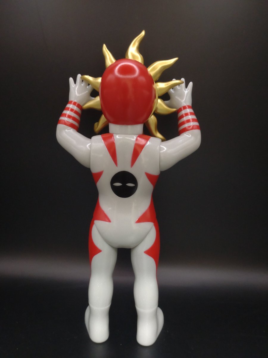 KaijuguildG's tweet photo. タロ〜マ〜ン！🎶

#ソフビ https://t.co/JbMJZ2RrS2