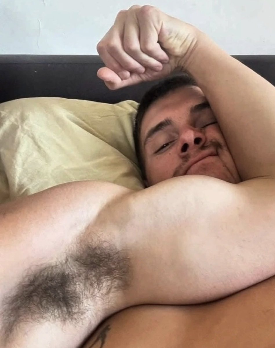 myarmpitfetish_'s tweet photo. https://t.co/XlkfXmXwsj