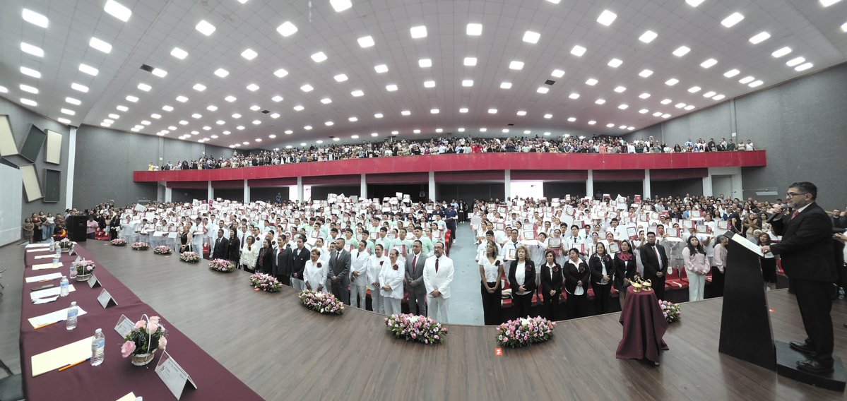 Conalep_Neza1's tweet photo. 🎓✨ Felicitamos a nuestra generación de P.T.B. Enfermería General, Terapia Respiratoria y Asistente y Protesista Dental por culminar una etapa que marca el inicio de nuevos caminos y grandes oportunidades.
💙 ¡Felicidades, generación 2023–2026!
https://t.co/lTRST1hRel https://t.co/DRgCdUWI2K