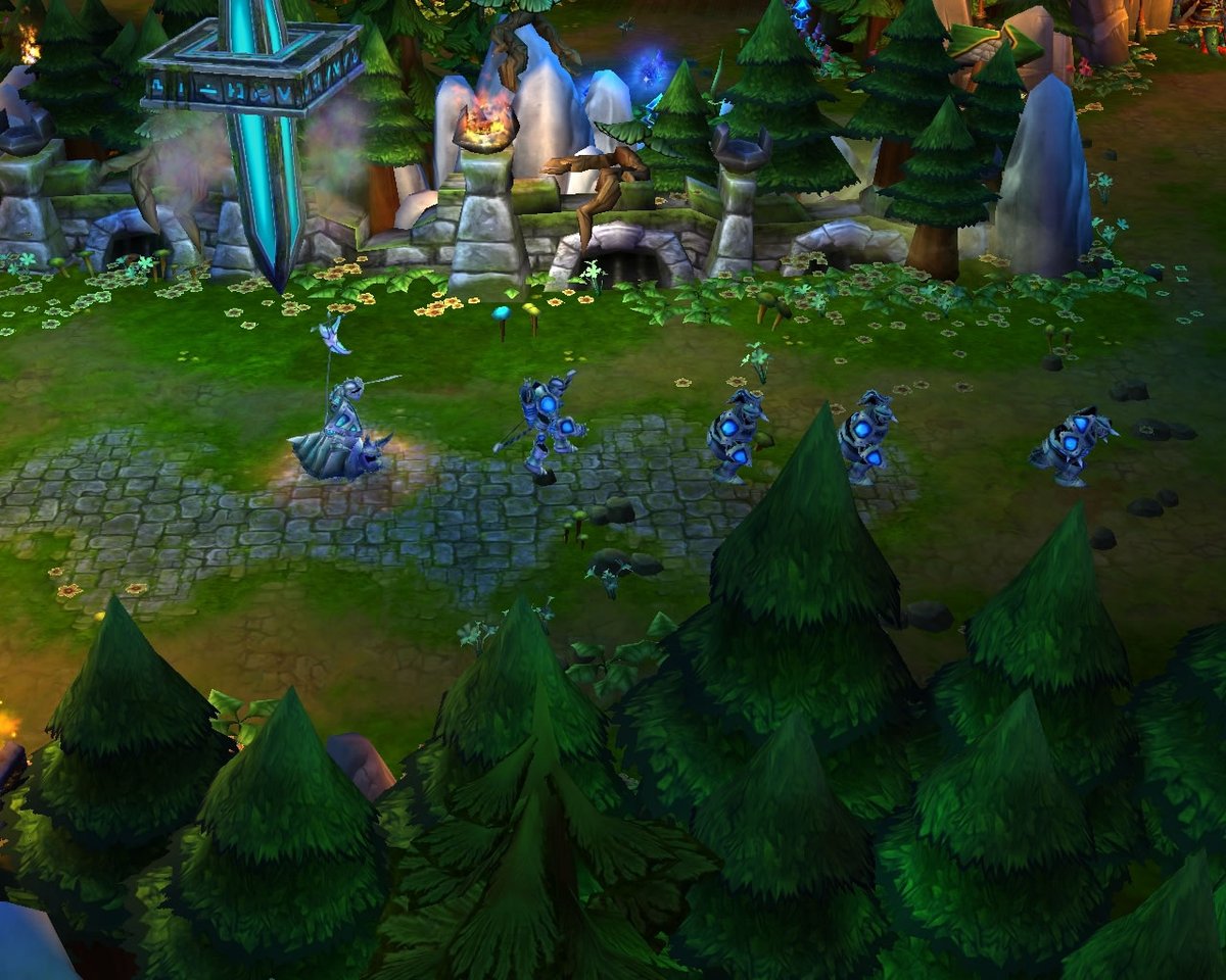 PixelButts's tweet photo. Some unique screenshots were found of League before closed beta 1 (alpha week 6). This was the first time I've seen these screenshots. Theyre from October 2008

More screenshots in replies, plus some details of note https://t.co/tCph0O1px9