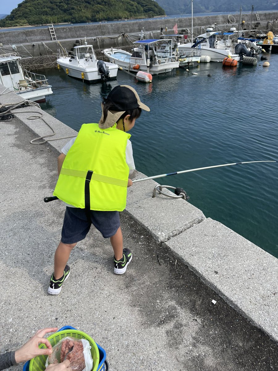 okaclabo2020's tweet photo. お盆初日は、初めてのお魚釣り🎣
サビキ釣りでススメダイゲット🙌

#大分県
#臼杵
#津久見
#釣り https://t.co/YahpiGhTk3
