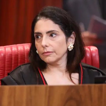 meioindep's tweet photo. 🚨ELEIÇÕES 2026: Ministra Estela Aranha, do TSE, é sorteada relatora da candidatura de Flávio à presidência

Ministra será a responsável por deferir a candidatura do PL, que tem como vice Alfredo Gaspar. https://t.co/2R1on9Pkd7
