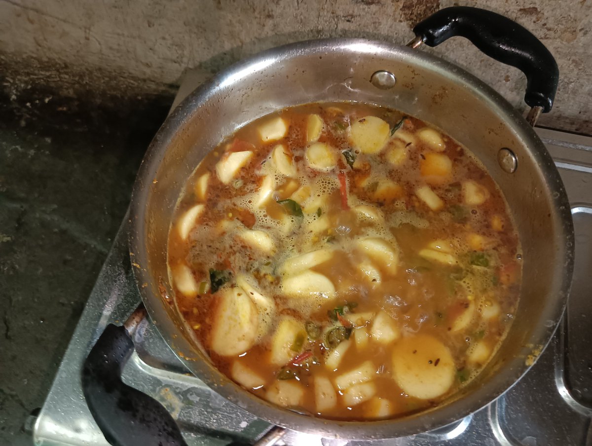 jjkarsiangreen's tweet photo. ये कौन सी सब्जी है.. कृपया टिप्पणी करें।what recipe is this.please comment.
#desi #food https://t.co/rXf5ne6nRV