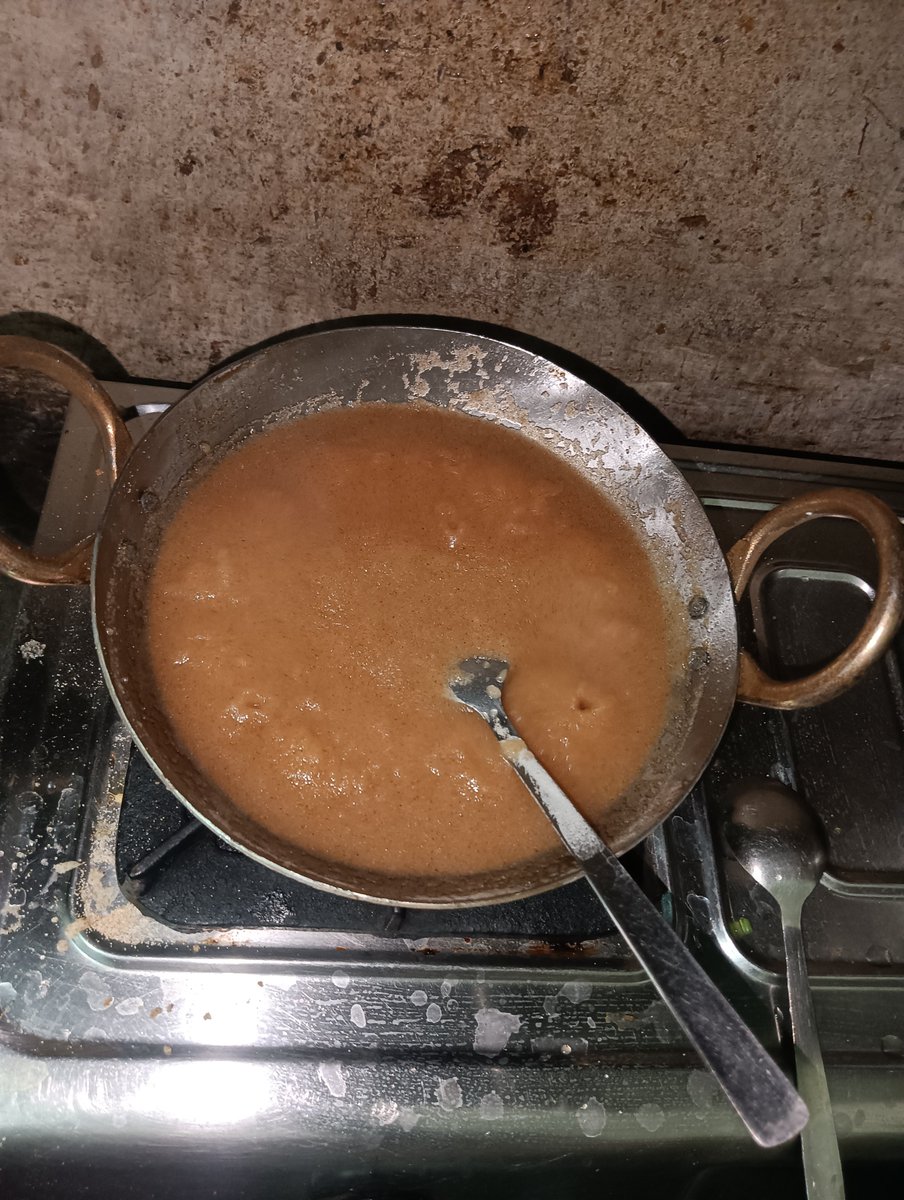 jjkarsiangreen's tweet photo. हलवा...देसी घी का।HALWA DESI GHEE KA.
#HOMEMADE #FOOD #ORGANIC https://t.co/7k8hkXjBpk