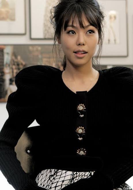pianosunghee's tweet photo. 이렇게 싱그럽던 배우가
생기를 다 잃엇네 ㅠ https://t.co/1UnLhNXiCB